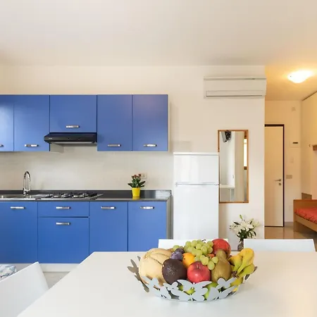 Bright Near The * Линьяно-Саббьядоро